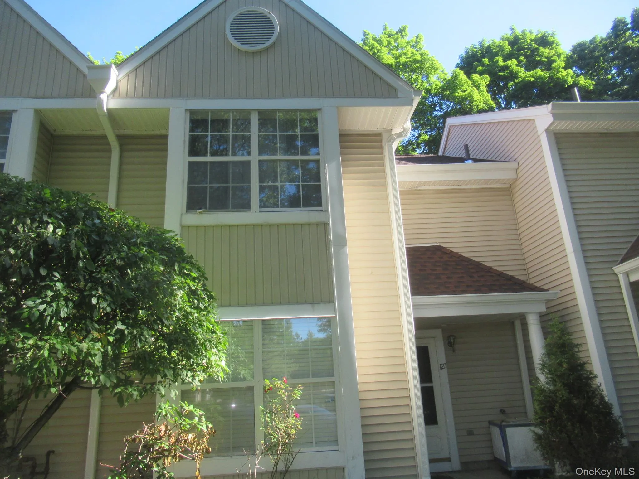 127 Creekside Circle, Ramapo, NY, 3 Bedrooms Bedrooms, 6 Rooms Rooms,1 BathroomBathrooms,Residential,For Rent,Creekside,0,1024094 127 Creekside Circle, Ramapo, NY, 3 Bedrooms Bedrooms, 6 Rooms Rooms,1 BathroomBathrooms,Residential,For Rent,Creekside,0,1024094