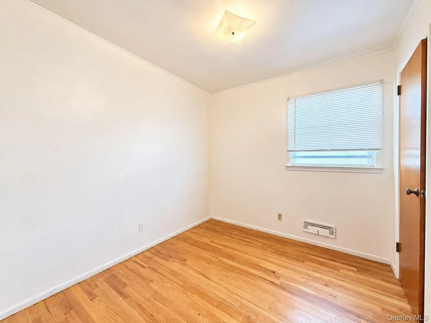 42-50 248th Street, New York, NY, 3 Bedrooms Bedrooms, 8 Rooms Rooms,2 BathroomsBathrooms,Residential,For Rent,248th,0,1024097 42-50 248th Street, New York, NY, 3 Bedrooms Bedrooms, 8 Rooms Rooms,2 BathroomsBathrooms,Residential,For Rent,248th,0,1024097