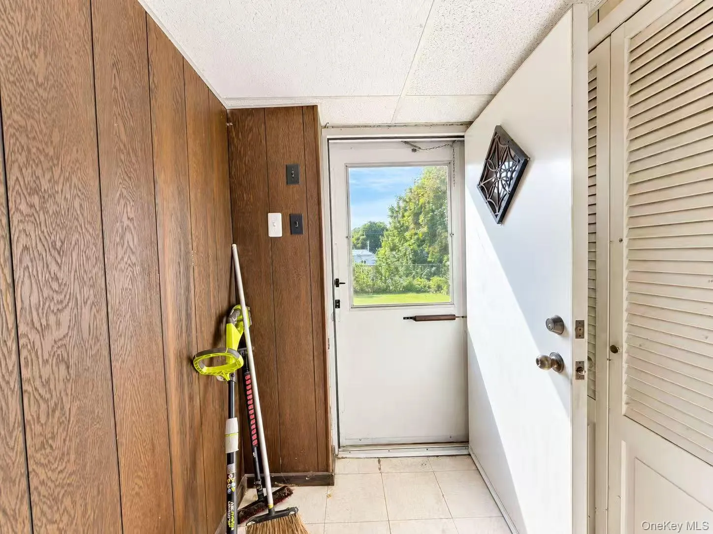 42-50 248th Street, New York, NY, 3 Bedrooms Bedrooms, 8 Rooms Rooms,2 BathroomsBathrooms,Residential,For Rent,248th,0,1024097 42-50 248th Street, New York, NY, 3 Bedrooms Bedrooms, 8 Rooms Rooms,2 BathroomsBathrooms,Residential,For Rent,248th,0,1024097