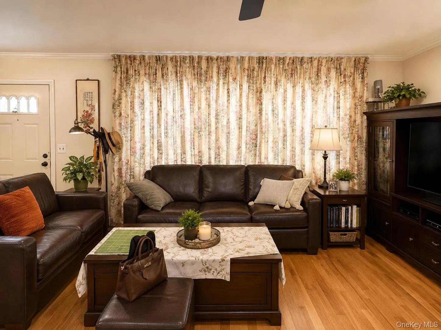 42-50 248th Street, New York, NY, 3 Bedrooms Bedrooms, 8 Rooms Rooms,2 BathroomsBathrooms,Residential,For Rent,248th,0,1024097 42-50 248th Street, New York, NY, 3 Bedrooms Bedrooms, 8 Rooms Rooms,2 BathroomsBathrooms,Residential,For Rent,248th,0,1024097