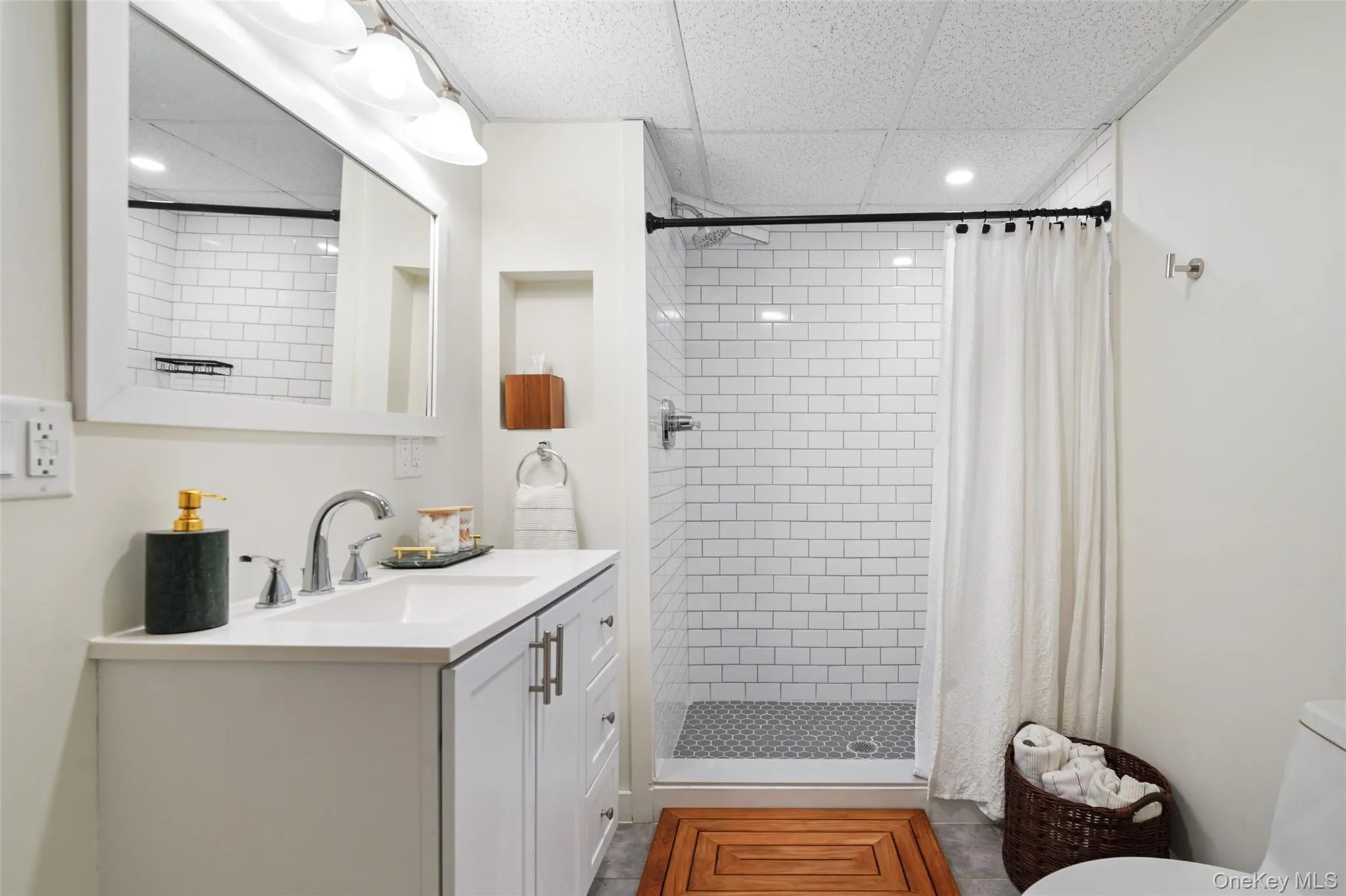 2440 Saw Mill River Road, Yorktown, NY, 4 Bedrooms Bedrooms, 9 Rooms Rooms,4 BathroomsBathrooms,Residential,For Rent,Saw Mill River,0,1024099 2440 Saw Mill River Road, Yorktown, NY, 4 Bedrooms Bedrooms, 9 Rooms Rooms,4 BathroomsBathrooms,Residential,For Rent,Saw Mill River,0,1024099
