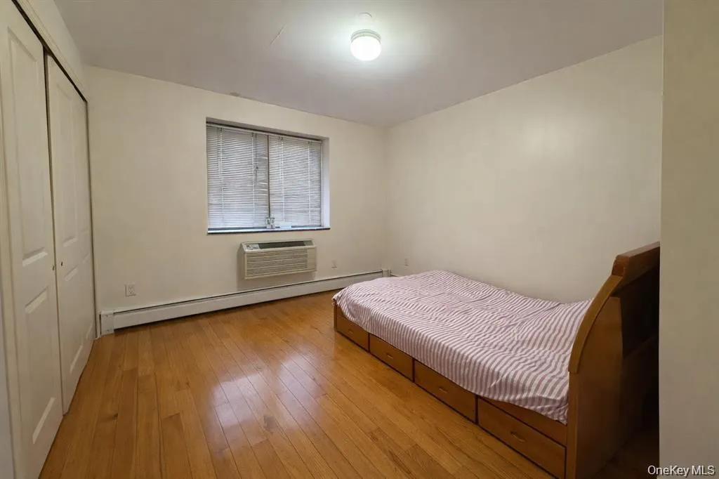 9106 Whitney Avenue, New York, NY, 1 Bedroom Bedrooms, 3 Rooms Rooms,1 BathroomBathrooms,Residential,For Rent,Whitney,0,1024105 9106 Whitney Avenue, New York, NY, 1 Bedroom Bedrooms, 3 Rooms Rooms,1 BathroomBathrooms,Residential,For Rent,Whitney,0,1024105