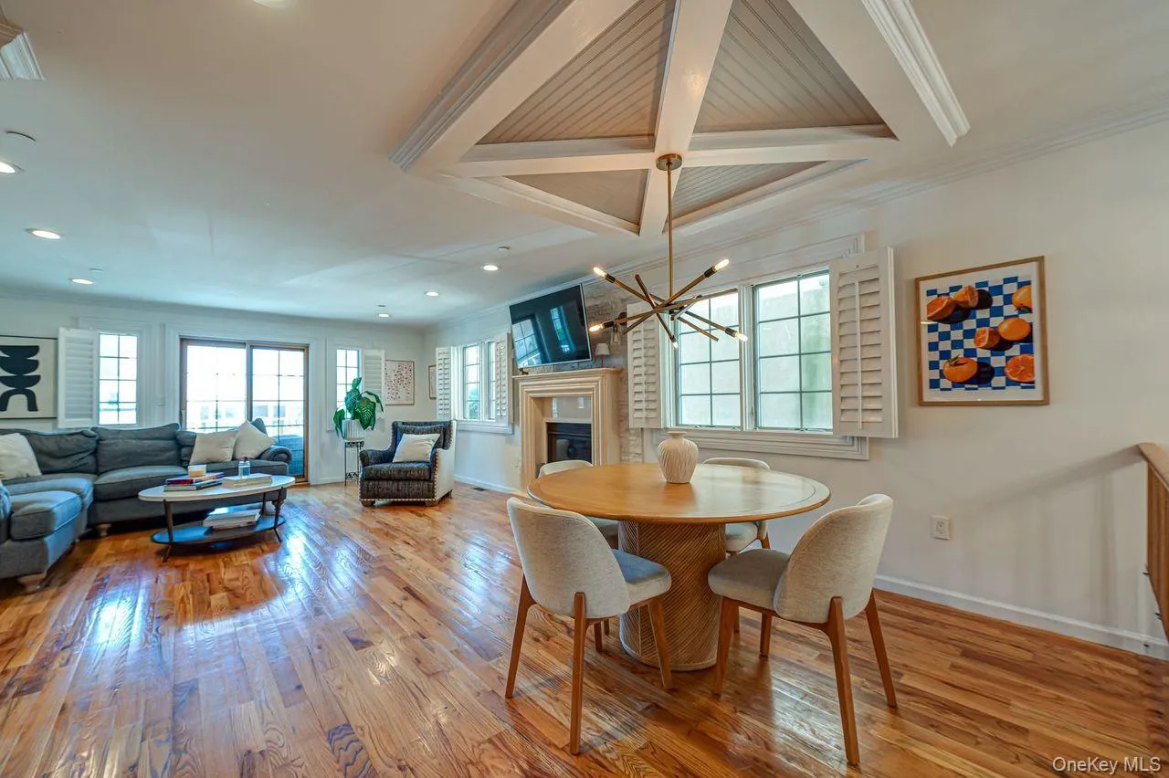 441 Broadway, Long Beach, NY, 2 Bedrooms Bedrooms, 6 Rooms Rooms,2 BathroomsBathrooms,Residential,For Rent,Broadway,0,1024108 441 Broadway, Long Beach, NY, 2 Bedrooms Bedrooms, 6 Rooms Rooms,2 BathroomsBathrooms,Residential,For Rent,Broadway,0,1024108