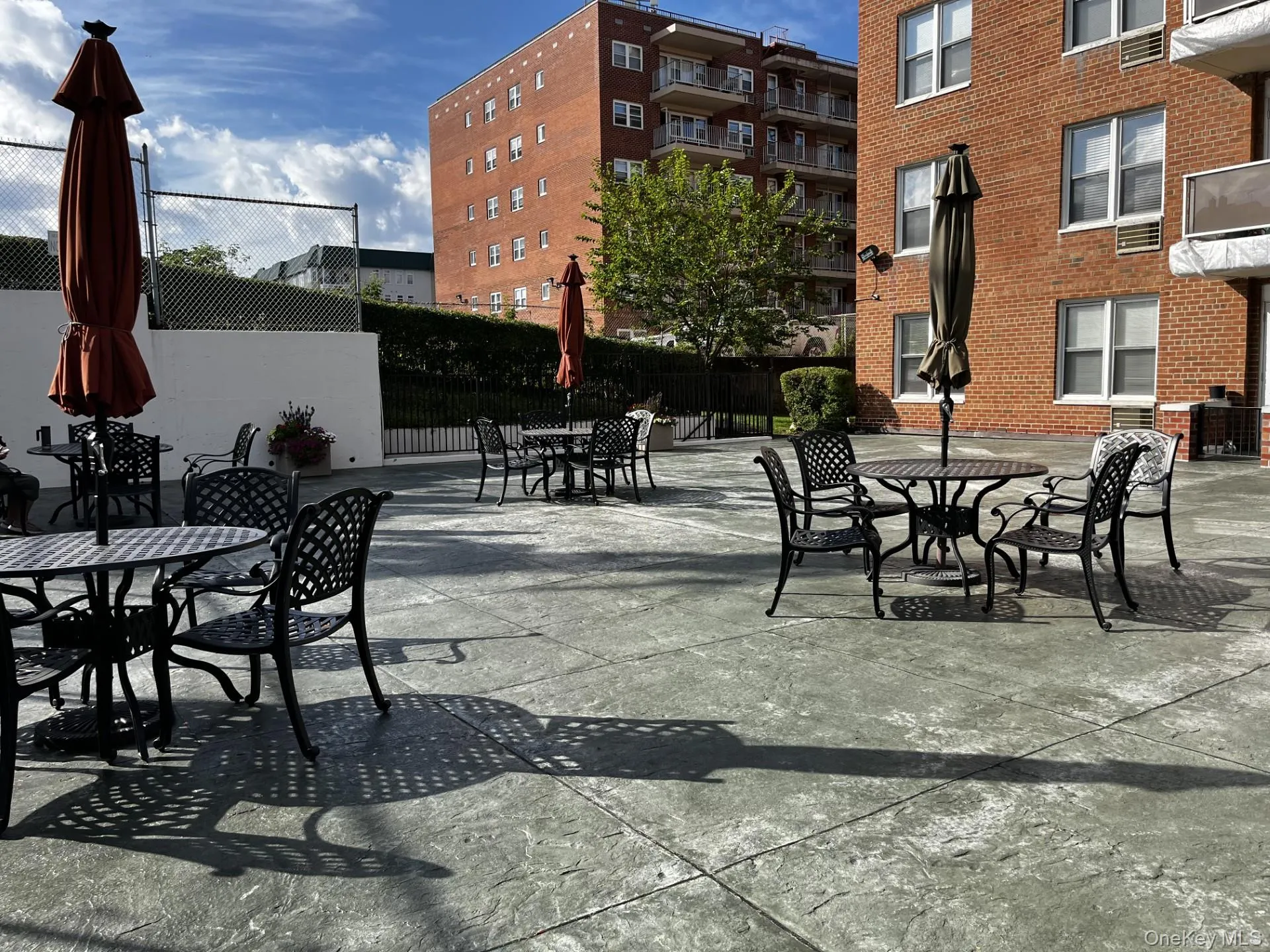 Outdoor Sitting Area Outdoor Sitting Area