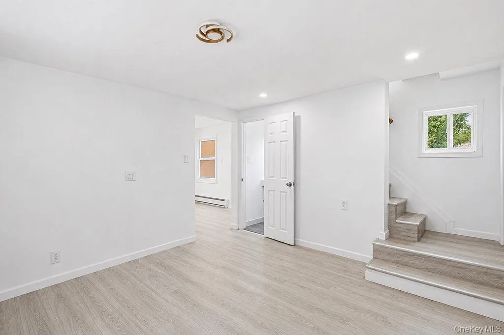 44 Broadway, New York, NY, 3 Bedrooms Bedrooms, 6 Rooms Rooms,1 BathroomBathrooms,Residential,For Rent,Broadway,0,1024113 44 Broadway, New York, NY, 3 Bedrooms Bedrooms, 6 Rooms Rooms,1 BathroomBathrooms,Residential,For Rent,Broadway,0,1024113