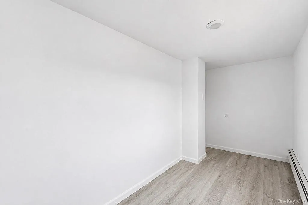 44 Broadway, New York, NY, 3 Bedrooms Bedrooms, 6 Rooms Rooms,1 BathroomBathrooms,Residential,For Rent,Broadway,0,1024113 44 Broadway, New York, NY, 3 Bedrooms Bedrooms, 6 Rooms Rooms,1 BathroomBathrooms,Residential,For Rent,Broadway,0,1024113