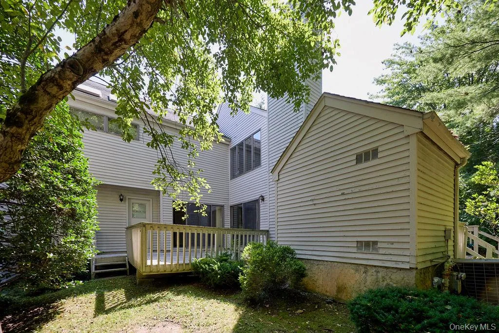 23 Evon Court, Scarsdale, NY, 3 Bedrooms Bedrooms, 6 Rooms Rooms,2 BathroomsBathrooms,Residential Lease,For Rent,Evon,0,1024119 23 Evon Court, Scarsdale, NY, 3 Bedrooms Bedrooms, 6 Rooms Rooms,2 BathroomsBathrooms,Residential Lease,For Rent,Evon,0,1024119