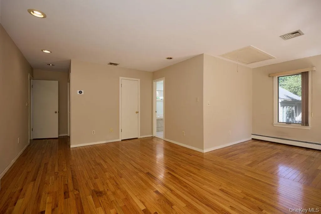 23 Evon Court, Scarsdale, NY, 3 Bedrooms Bedrooms, 6 Rooms Rooms,2 BathroomsBathrooms,Residential Lease,For Rent,Evon,0,1024119 23 Evon Court, Scarsdale, NY, 3 Bedrooms Bedrooms, 6 Rooms Rooms,2 BathroomsBathrooms,Residential Lease,For Rent,Evon,0,1024119