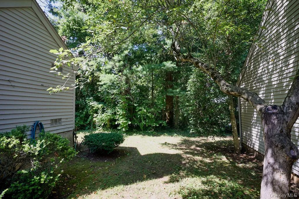 23 Evon Court, Scarsdale, NY, 3 Bedrooms Bedrooms, 6 Rooms Rooms,2 BathroomsBathrooms,Residential Lease,For Rent,Evon,0,1024119 23 Evon Court, Scarsdale, NY, 3 Bedrooms Bedrooms, 6 Rooms Rooms,2 BathroomsBathrooms,Residential Lease,For Rent,Evon,0,1024119