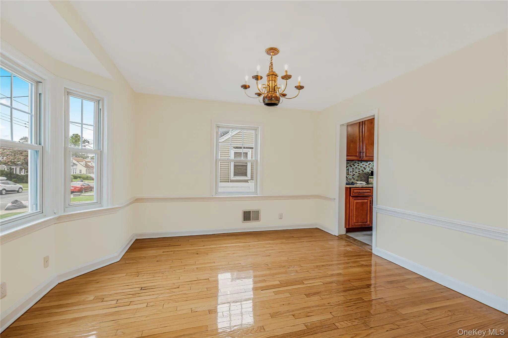 53 Holly Street, Yonkers, NY, 3 Bedrooms Bedrooms, 9 Rooms Rooms,1 BathroomBathrooms,Residential,For Rent,Holly,0,1024123 53 Holly Street, Yonkers, NY, 3 Bedrooms Bedrooms, 9 Rooms Rooms,1 BathroomBathrooms,Residential,For Rent,Holly,0,1024123