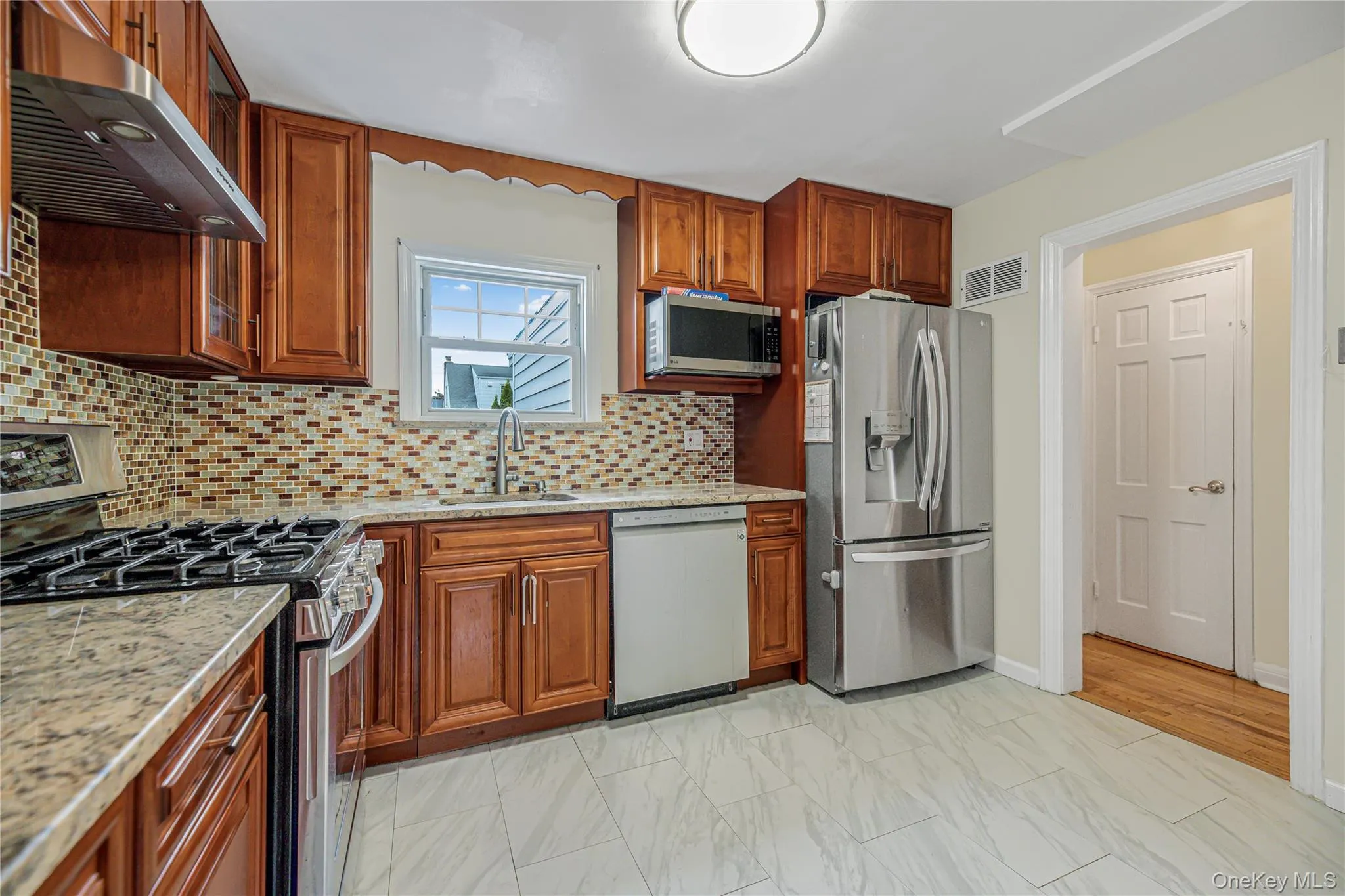 53 Holly Street, Yonkers, NY, 3 Bedrooms Bedrooms, 9 Rooms Rooms,1 BathroomBathrooms,Residential,For Rent,Holly,0,1024123 53 Holly Street, Yonkers, NY, 3 Bedrooms Bedrooms, 9 Rooms Rooms,1 BathroomBathrooms,Residential,For Rent,Holly,0,1024123