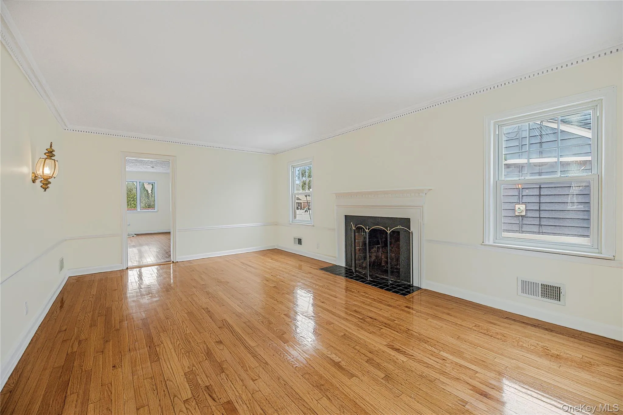 53 Holly Street, Yonkers, NY, 3 Bedrooms Bedrooms, 9 Rooms Rooms,1 BathroomBathrooms,Residential,For Rent,Holly,0,1024123 53 Holly Street, Yonkers, NY, 3 Bedrooms Bedrooms, 9 Rooms Rooms,1 BathroomBathrooms,Residential,For Rent,Holly,0,1024123