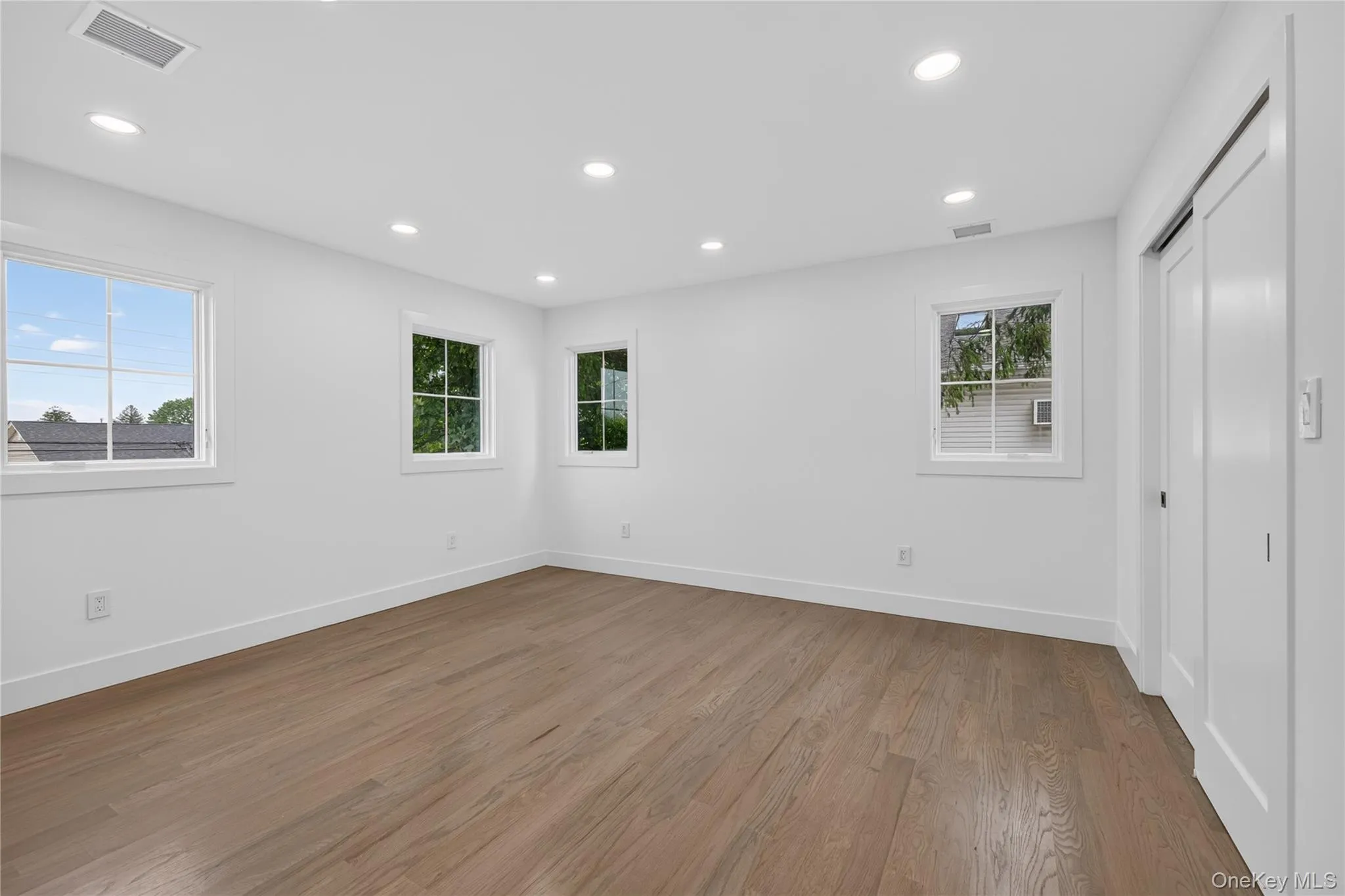 238 Oak Street, Oyster Bay, NY, 5 Bedrooms Bedrooms, 18 Rooms Rooms,4 BathroomsBathrooms,Residential,For Rent,Oak,0,1024129 238 Oak Street, Oyster Bay, NY, 5 Bedrooms Bedrooms, 18 Rooms Rooms,4 BathroomsBathrooms,Residential,For Rent,Oak,0,1024129