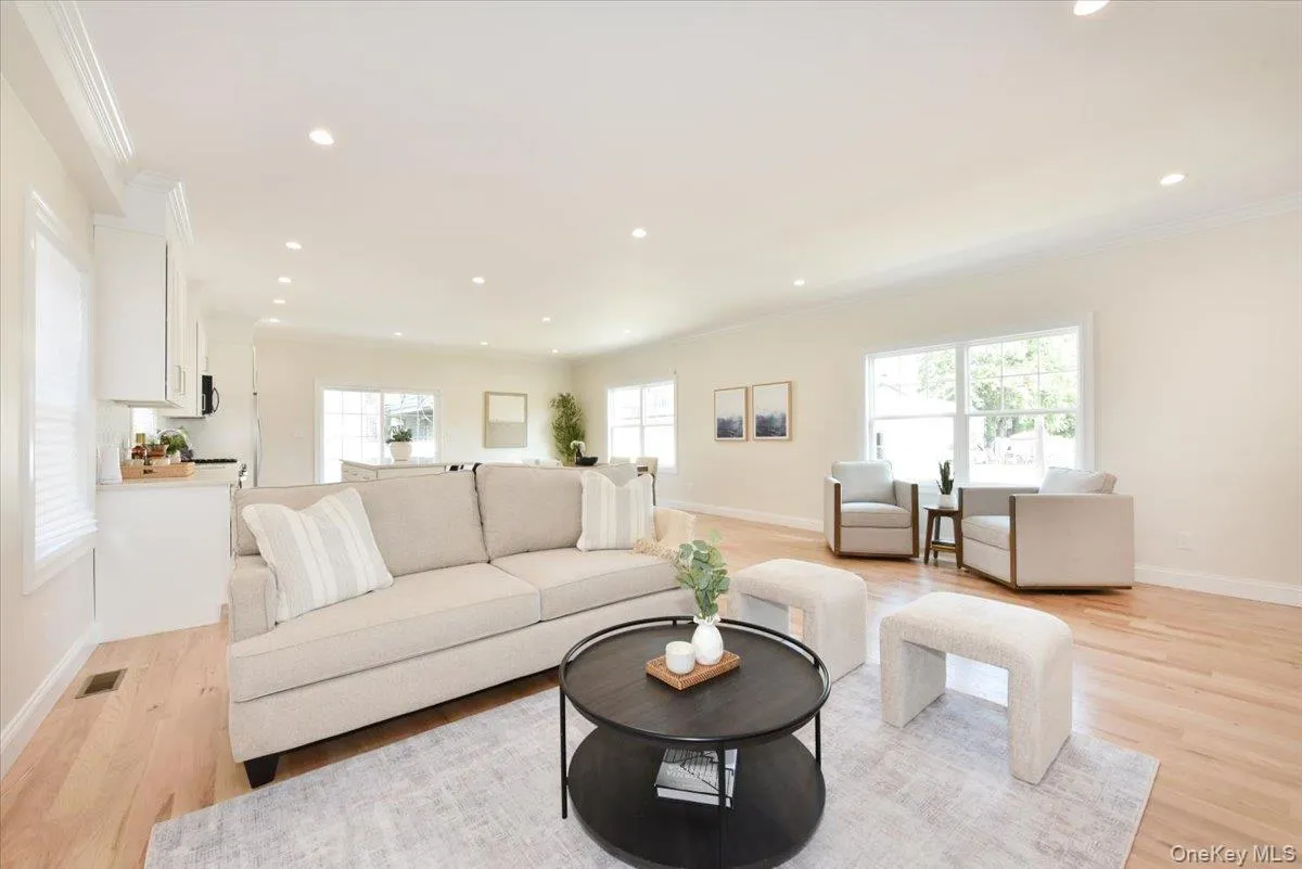44 Bell Street, Hempstead, NY, 4 Bedrooms Bedrooms, 7 Rooms Rooms,3 BathroomsBathrooms,Residential,For Rent,Bell,0,1024132 44 Bell Street, Hempstead, NY, 4 Bedrooms Bedrooms, 7 Rooms Rooms,3 BathroomsBathrooms,Residential,For Rent,Bell,0,1024132