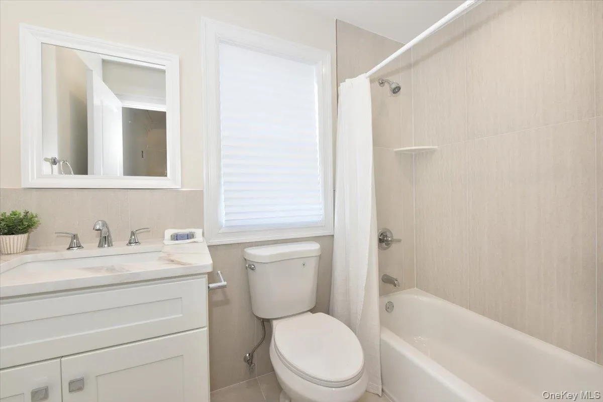 44 Bell Street, Hempstead, NY, 4 Bedrooms Bedrooms, 7 Rooms Rooms,3 BathroomsBathrooms,Residential,For Rent,Bell,0,1024132 44 Bell Street, Hempstead, NY, 4 Bedrooms Bedrooms, 7 Rooms Rooms,3 BathroomsBathrooms,Residential,For Rent,Bell,0,1024132