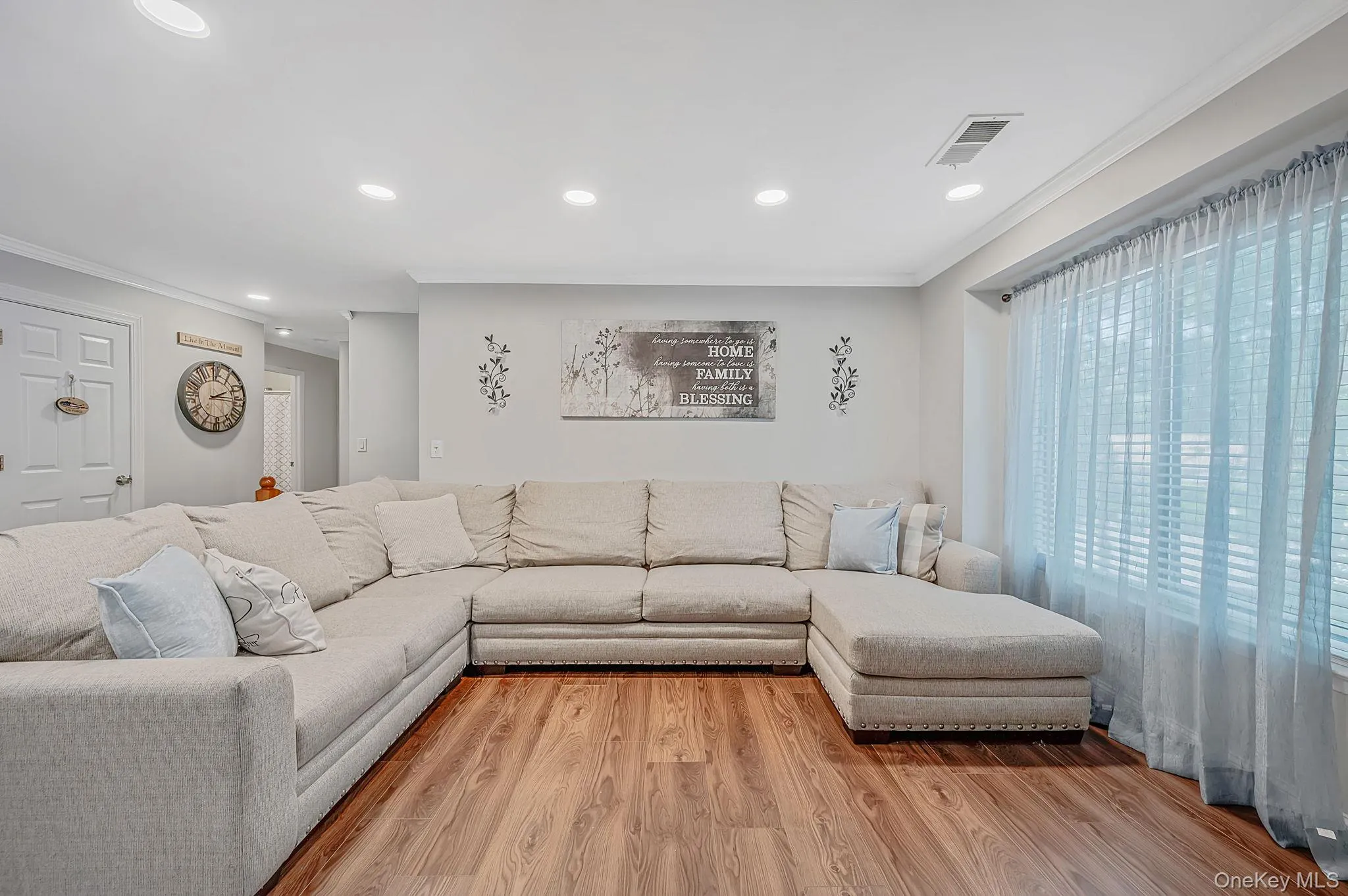 855 Skyline Drive, Brookhaven, NY, 2 Bedrooms Bedrooms, 5 Rooms Rooms,2 BathroomsBathrooms,Residential Lease,For Rent,Skyline,0,1024138 855 Skyline Drive, Brookhaven, NY, 2 Bedrooms Bedrooms, 5 Rooms Rooms,2 BathroomsBathrooms,Residential Lease,For Rent,Skyline,0,1024138