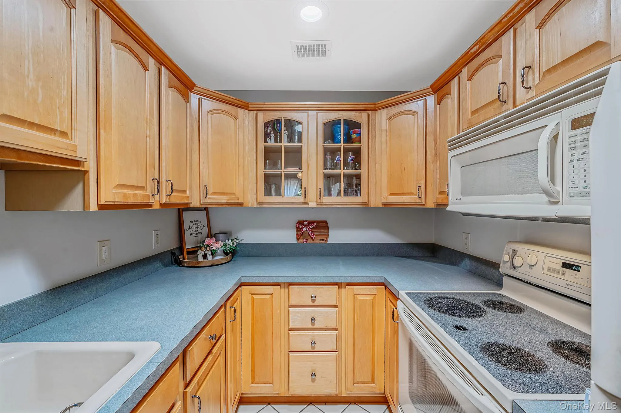 855 Skyline Drive, Brookhaven, NY, 2 Bedrooms Bedrooms, 5 Rooms Rooms,2 BathroomsBathrooms,Residential Lease,For Rent,Skyline,0,1024138 855 Skyline Drive, Brookhaven, NY, 2 Bedrooms Bedrooms, 5 Rooms Rooms,2 BathroomsBathrooms,Residential Lease,For Rent,Skyline,0,1024138