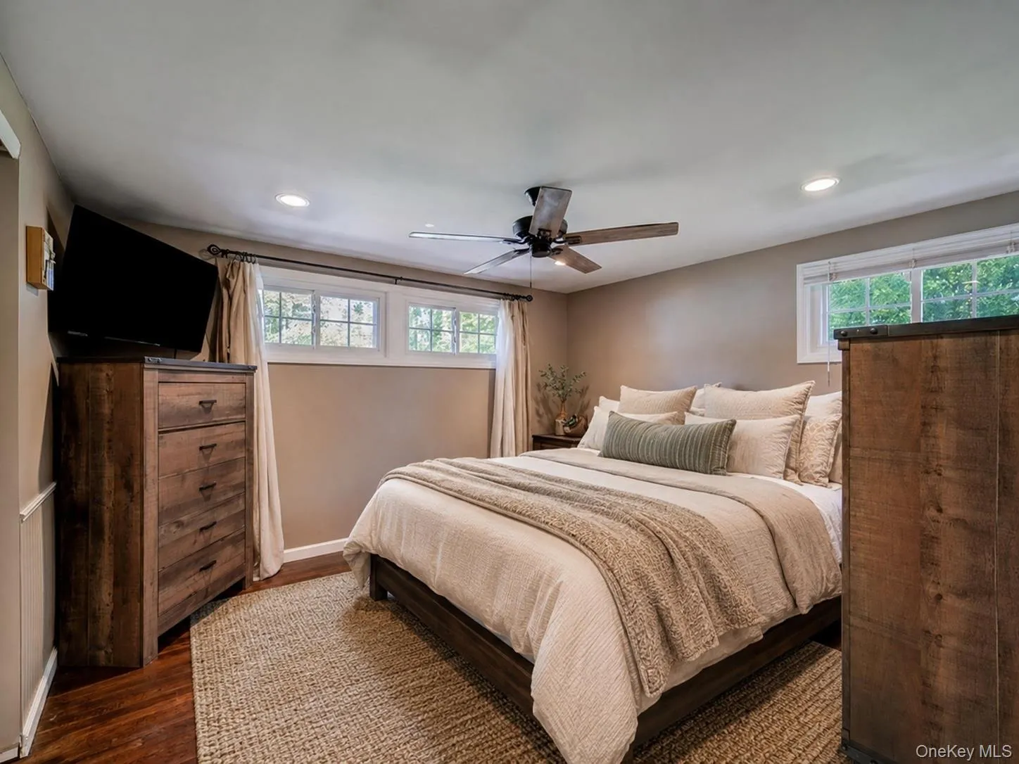 63 Martin Road, Pleasant Valley, NY, 3 Bedrooms Bedrooms, 9 Rooms Rooms,1 BathroomBathrooms,Residential,For Rent,Martin,0,1024143 63 Martin Road, Pleasant Valley, NY, 3 Bedrooms Bedrooms, 9 Rooms Rooms,1 BathroomBathrooms,Residential,For Rent,Martin,0,1024143