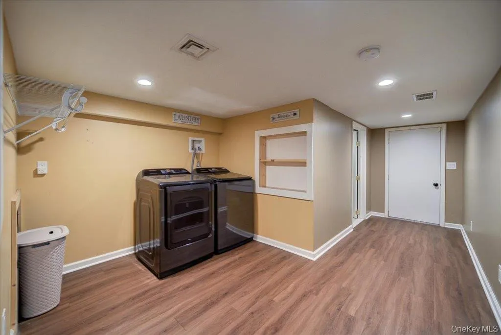 63 Martin Road, Pleasant Valley, NY, 3 Bedrooms Bedrooms, 9 Rooms Rooms,1 BathroomBathrooms,Residential,For Rent,Martin,0,1024143 63 Martin Road, Pleasant Valley, NY, 3 Bedrooms Bedrooms, 9 Rooms Rooms,1 BathroomBathrooms,Residential,For Rent,Martin,0,1024143