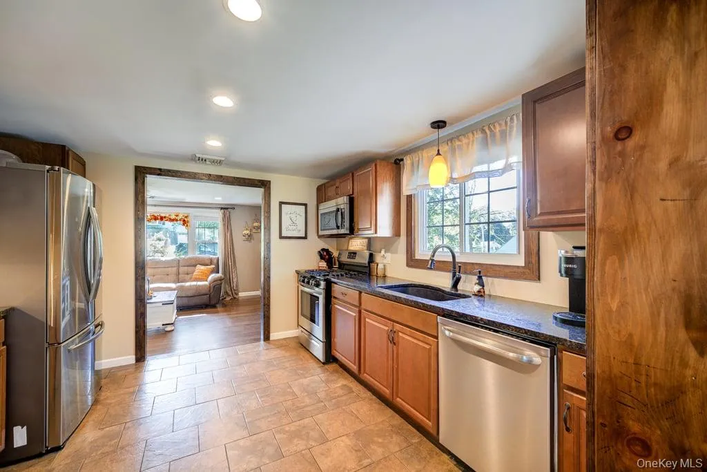63 Martin Road, Pleasant Valley, NY, 3 Bedrooms Bedrooms, 9 Rooms Rooms,1 BathroomBathrooms,Residential,For Rent,Martin,0,1024143 63 Martin Road, Pleasant Valley, NY, 3 Bedrooms Bedrooms, 9 Rooms Rooms,1 BathroomBathrooms,Residential,For Rent,Martin,0,1024143