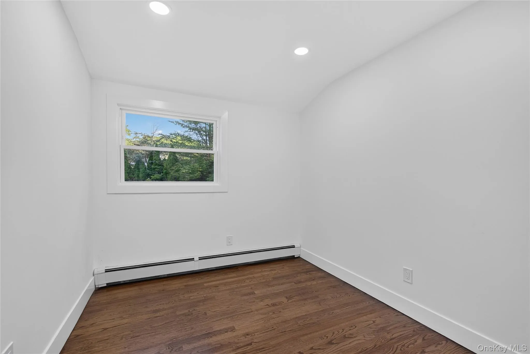 42 Crestwood Lane, Brookhaven, NY, 5 Bedrooms Bedrooms, 13 Rooms Rooms,3 BathroomsBathrooms,Residential,For Rent,Crestwood,0,1024144 42 Crestwood Lane, Brookhaven, NY, 5 Bedrooms Bedrooms, 13 Rooms Rooms,3 BathroomsBathrooms,Residential,For Rent,Crestwood,0,1024144