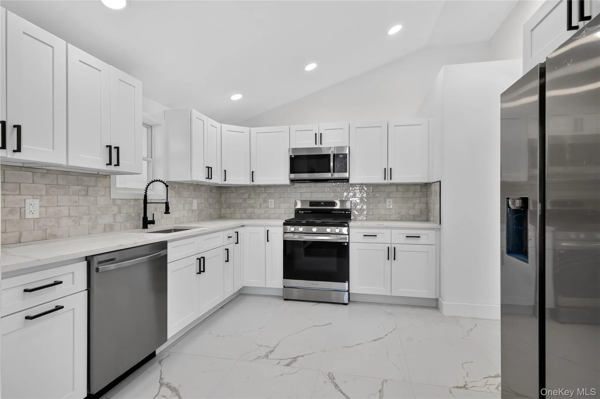 42 Crestwood Lane, Brookhaven, NY, 5 Bedrooms Bedrooms, 13 Rooms Rooms,3 BathroomsBathrooms,Residential,For Rent,Crestwood,0,1024144 42 Crestwood Lane, Brookhaven, NY, 5 Bedrooms Bedrooms, 13 Rooms Rooms,3 BathroomsBathrooms,Residential,For Rent,Crestwood,0,1024144