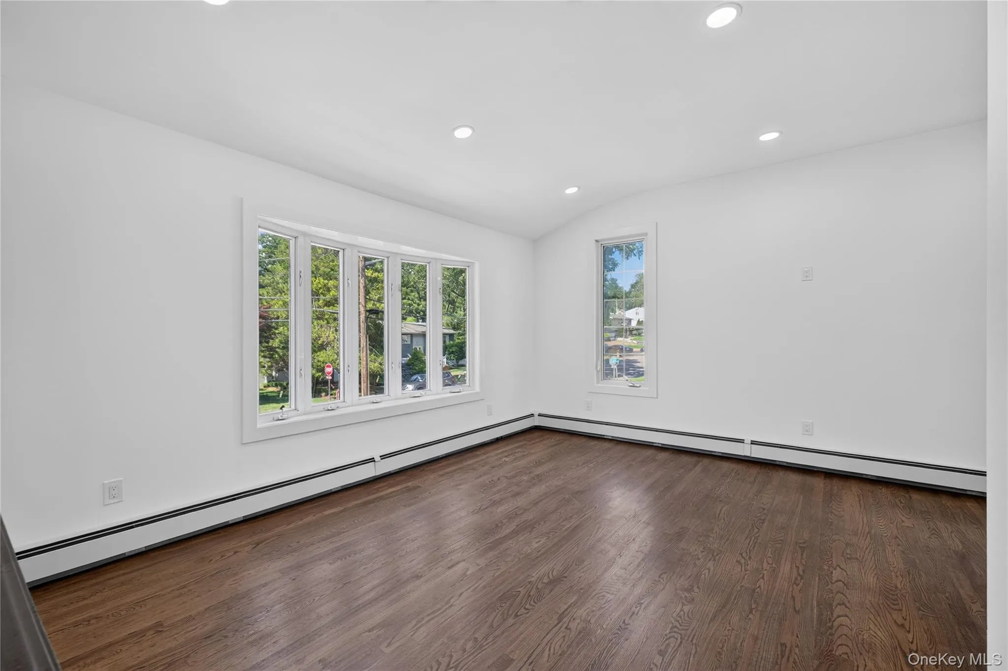 42 Crestwood Lane, Brookhaven, NY, 5 Bedrooms Bedrooms, 13 Rooms Rooms,3 BathroomsBathrooms,Residential,For Rent,Crestwood,0,1024144 42 Crestwood Lane, Brookhaven, NY, 5 Bedrooms Bedrooms, 13 Rooms Rooms,3 BathroomsBathrooms,Residential,For Rent,Crestwood,0,1024144