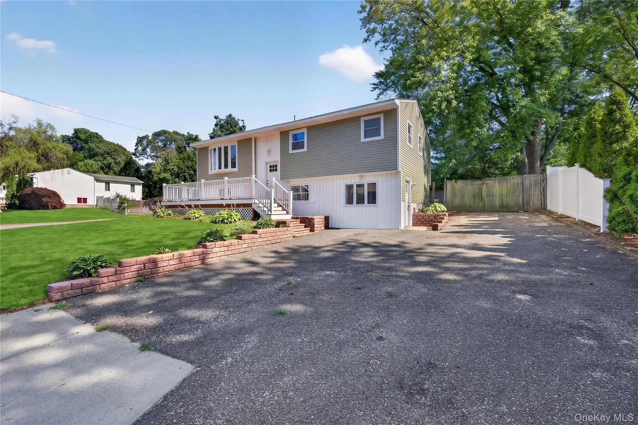 42 Crestwood Lane, Brookhaven, NY, 5 Bedrooms Bedrooms, 13 Rooms Rooms,3 BathroomsBathrooms,Residential,For Rent,Crestwood,0,1024144 42 Crestwood Lane, Brookhaven, NY, 5 Bedrooms Bedrooms, 13 Rooms Rooms,3 BathroomsBathrooms,Residential,For Rent,Crestwood,0,1024144