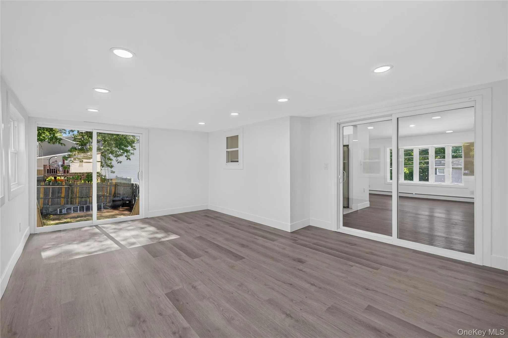 42 Crestwood Lane, Brookhaven, NY, 5 Bedrooms Bedrooms, 13 Rooms Rooms,3 BathroomsBathrooms,Residential,For Rent,Crestwood,0,1024144 42 Crestwood Lane, Brookhaven, NY, 5 Bedrooms Bedrooms, 13 Rooms Rooms,3 BathroomsBathrooms,Residential,For Rent,Crestwood,0,1024144