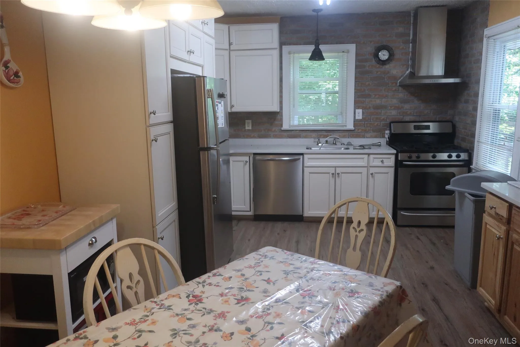 25 Lew Street, Fallsburg, NY, 8 Bedrooms Bedrooms, 13 Rooms Rooms,5 BathroomsBathrooms,Residential,For Rent,Lew,0,1024145 25 Lew Street, Fallsburg, NY, 8 Bedrooms Bedrooms, 13 Rooms Rooms,5 BathroomsBathrooms,Residential,For Rent,Lew,0,1024145