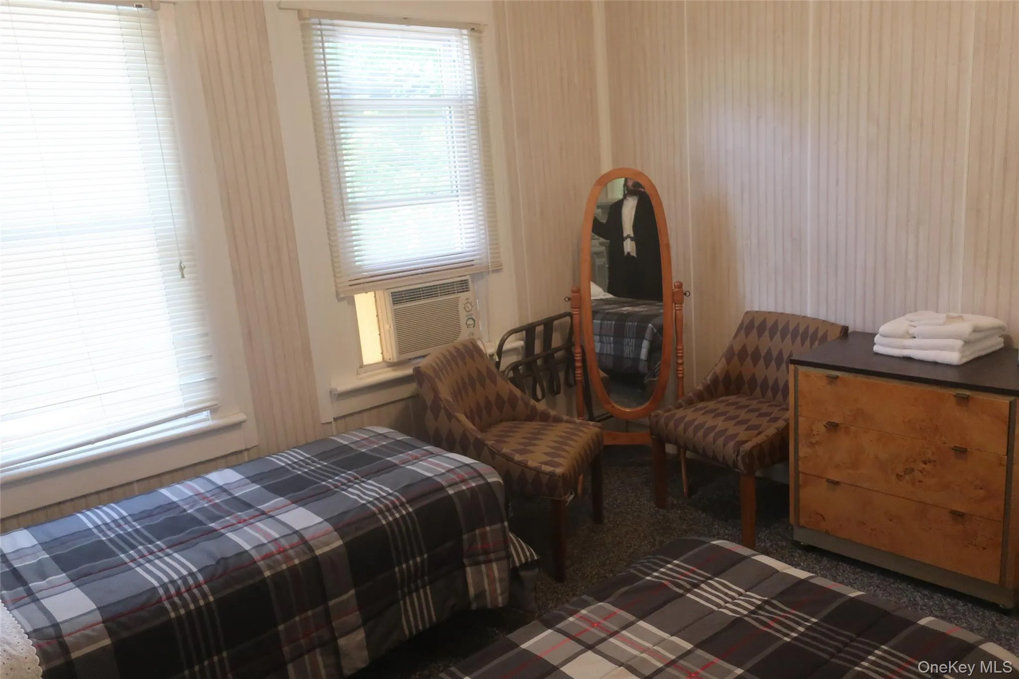 25 Lew Street, Fallsburg, NY, 8 Bedrooms Bedrooms, 13 Rooms Rooms,5 BathroomsBathrooms,Residential,For Rent,Lew,0,1024145 25 Lew Street, Fallsburg, NY, 8 Bedrooms Bedrooms, 13 Rooms Rooms,5 BathroomsBathrooms,Residential,For Rent,Lew,0,1024145