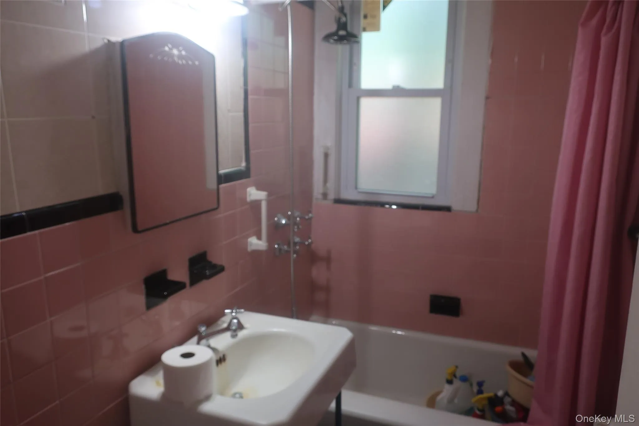 25 Lew Street, Fallsburg, NY, 8 Bedrooms Bedrooms, 13 Rooms Rooms,5 BathroomsBathrooms,Residential,For Rent,Lew,0,1024145 25 Lew Street, Fallsburg, NY, 8 Bedrooms Bedrooms, 13 Rooms Rooms,5 BathroomsBathrooms,Residential,For Rent,Lew,0,1024145