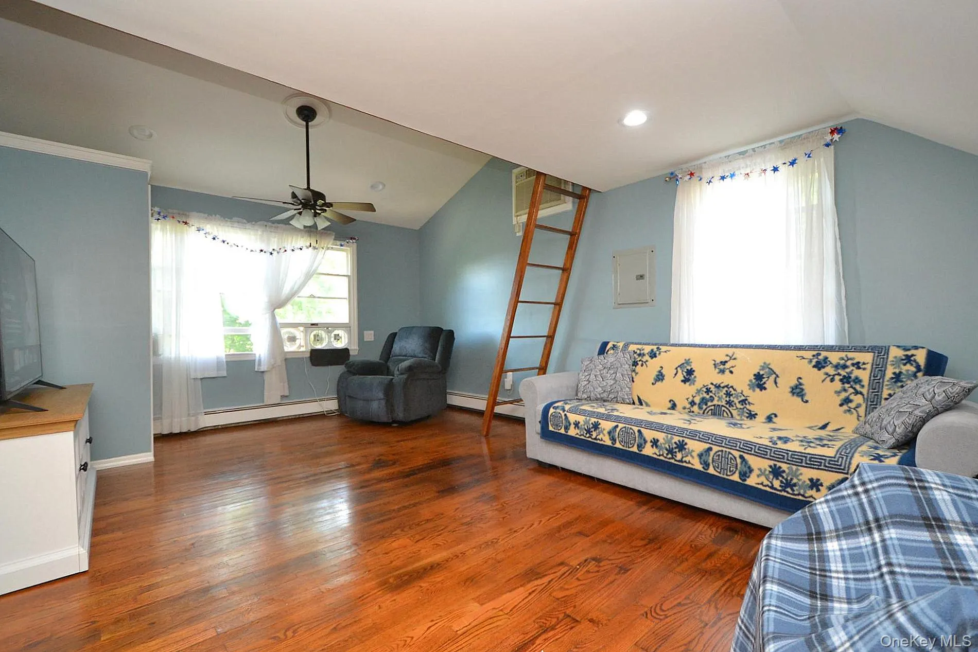 82 Stahley Street, Islip, NY, 4 Bedrooms Bedrooms, 6 Rooms Rooms,3 BathroomsBathrooms,Residential,For Rent,Stahley,0,1024146 82 Stahley Street, Islip, NY, 4 Bedrooms Bedrooms, 6 Rooms Rooms,3 BathroomsBathrooms,Residential,For Rent,Stahley,0,1024146