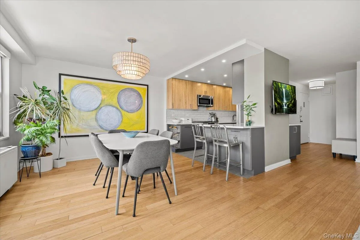 2500 Johnson Avenue, New York, NY, 2 Bedrooms Bedrooms, 4 Rooms Rooms,2 BathroomsBathrooms,Residential,For Rent,Johnson,0,1024153 2500 Johnson Avenue, New York, NY, 2 Bedrooms Bedrooms, 4 Rooms Rooms,2 BathroomsBathrooms,Residential,For Rent,Johnson,0,1024153