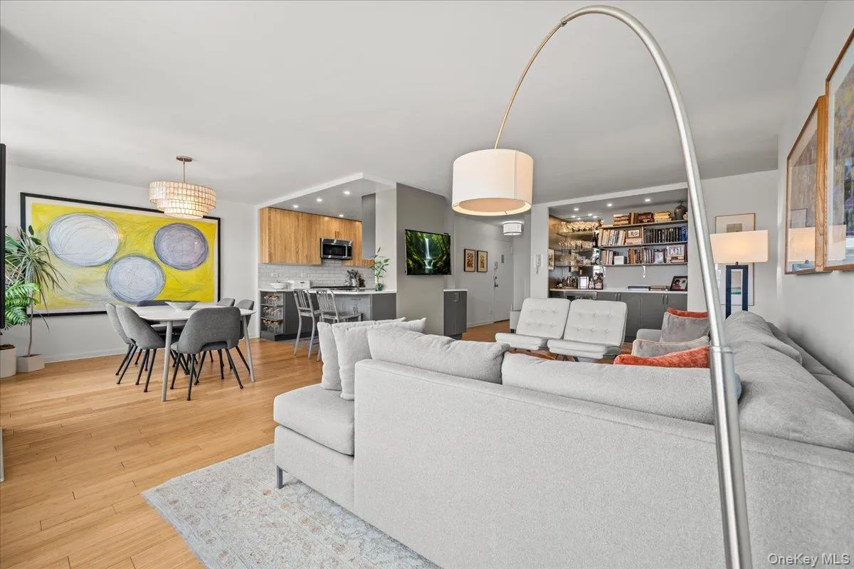 2500 Johnson Avenue, New York, NY, 2 Bedrooms Bedrooms, 4 Rooms Rooms,2 BathroomsBathrooms,Residential,For Rent,Johnson,0,1024153 2500 Johnson Avenue, New York, NY, 2 Bedrooms Bedrooms, 4 Rooms Rooms,2 BathroomsBathrooms,Residential,For Rent,Johnson,0,1024153