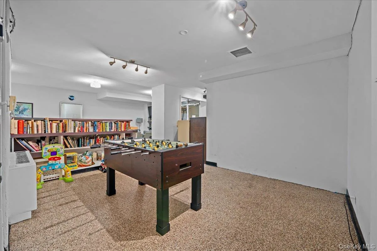 2500 Johnson Avenue, New York, NY, 2 Bedrooms Bedrooms, 4 Rooms Rooms,2 BathroomsBathrooms,Residential,For Rent,Johnson,0,1024153 2500 Johnson Avenue, New York, NY, 2 Bedrooms Bedrooms, 4 Rooms Rooms,2 BathroomsBathrooms,Residential,For Rent,Johnson,0,1024153