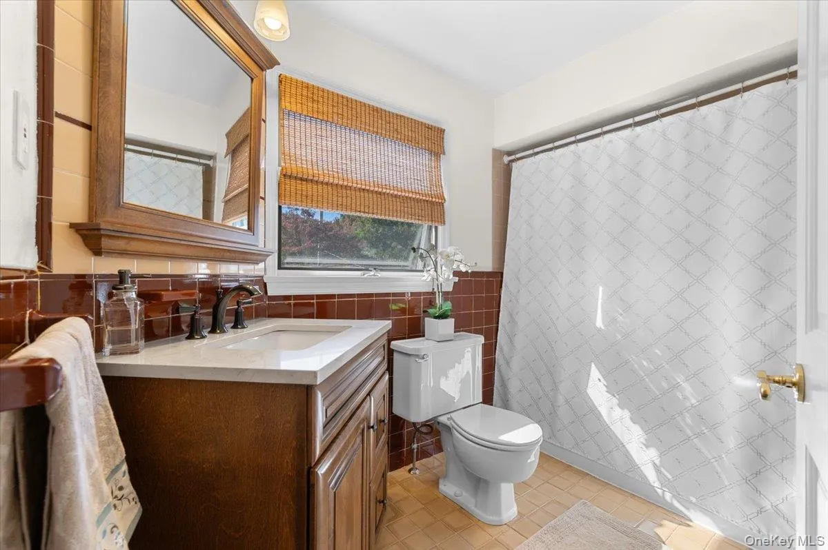 96 Huntington Road, Hempstead, NY, 3 Bedrooms Bedrooms, 7 Rooms Rooms,1 BathroomBathrooms,Residential,For Rent,Huntington,0,1024155 96 Huntington Road, Hempstead, NY, 3 Bedrooms Bedrooms, 7 Rooms Rooms,1 BathroomBathrooms,Residential,For Rent,Huntington,0,1024155