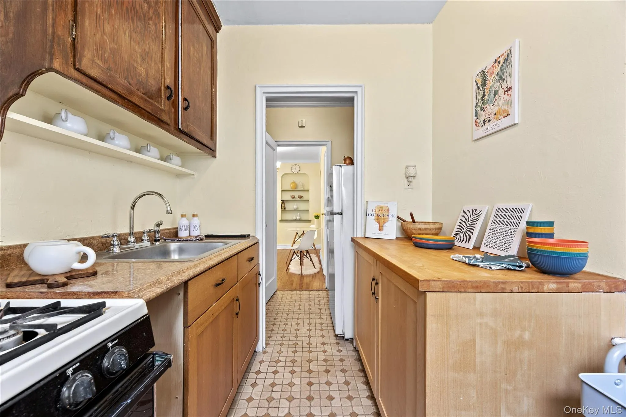 35-35 75th Street, New York, NY, 1 Bedroom Bedrooms, 4 Rooms Rooms,1 BathroomBathrooms,Residential,For Rent,75th,0,1024159 35-35 75th Street, New York, NY, 1 Bedroom Bedrooms, 4 Rooms Rooms,1 BathroomBathrooms,Residential,For Rent,75th,0,1024159