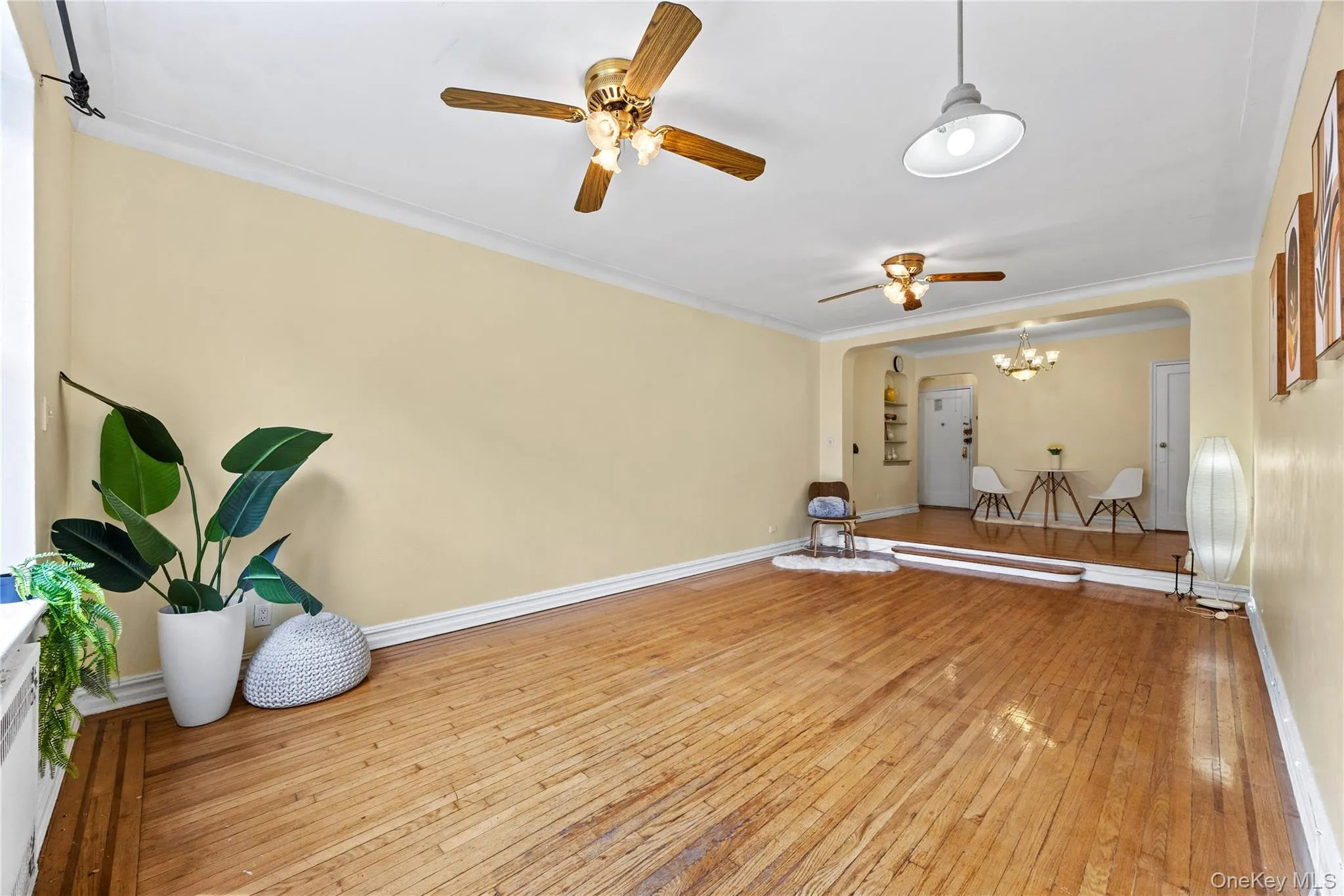 35-35 75th Street, New York, NY, 1 Bedroom Bedrooms, 4 Rooms Rooms,1 BathroomBathrooms,Residential,For Rent,75th,0,1024159 35-35 75th Street, New York, NY, 1 Bedroom Bedrooms, 4 Rooms Rooms,1 BathroomBathrooms,Residential,For Rent,75th,0,1024159