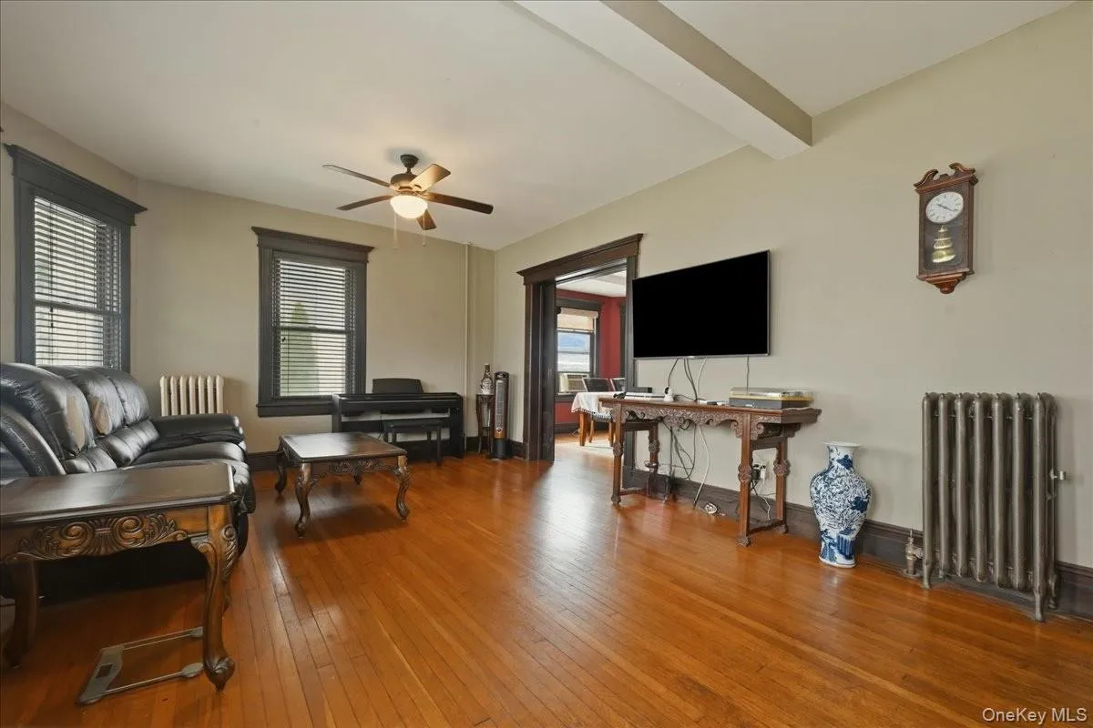 991 Cottage Place, Hempstead, NY, 3 Bedrooms Bedrooms, 7 Rooms Rooms,1 BathroomBathrooms,Residential,For Rent,Cottage,0,1024162 991 Cottage Place, Hempstead, NY, 3 Bedrooms Bedrooms, 7 Rooms Rooms,1 BathroomBathrooms,Residential,For Rent,Cottage,0,1024162