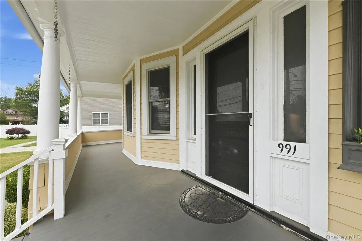 991 Cottage Place, Hempstead, NY, 3 Bedrooms Bedrooms, 7 Rooms Rooms,1 BathroomBathrooms,Residential,For Rent,Cottage,0,1024162 991 Cottage Place, Hempstead, NY, 3 Bedrooms Bedrooms, 7 Rooms Rooms,1 BathroomBathrooms,Residential,For Rent,Cottage,0,1024162
