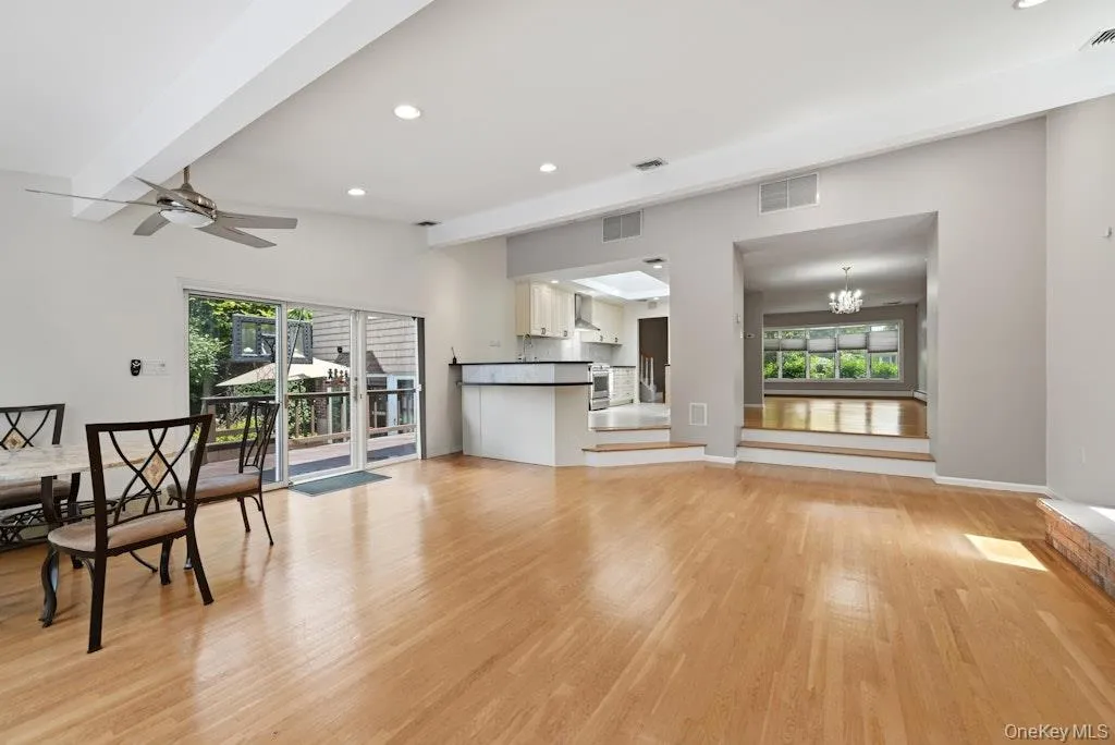 30 Harriet Drive, Oyster Bay, NY, 3 Bedrooms Bedrooms, 8 Rooms Rooms,2 BathroomsBathrooms,Residential,For Rent,Harriet,0,1024168 30 Harriet Drive, Oyster Bay, NY, 3 Bedrooms Bedrooms, 8 Rooms Rooms,2 BathroomsBathrooms,Residential,For Rent,Harriet,0,1024168
