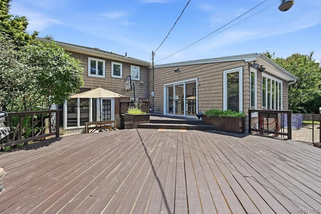 30 Harriet Drive, Oyster Bay, NY, 3 Bedrooms Bedrooms, 8 Rooms Rooms,2 BathroomsBathrooms,Residential,For Rent,Harriet,0,1024168 30 Harriet Drive, Oyster Bay, NY, 3 Bedrooms Bedrooms, 8 Rooms Rooms,2 BathroomsBathrooms,Residential,For Rent,Harriet,0,1024168