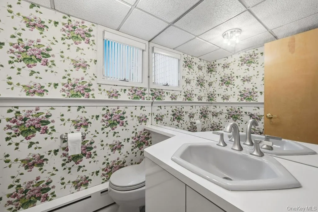30 Harriet Drive, Oyster Bay, NY, 3 Bedrooms Bedrooms, 8 Rooms Rooms,2 BathroomsBathrooms,Residential,For Rent,Harriet,0,1024168 30 Harriet Drive, Oyster Bay, NY, 3 Bedrooms Bedrooms, 8 Rooms Rooms,2 BathroomsBathrooms,Residential,For Rent,Harriet,0,1024168