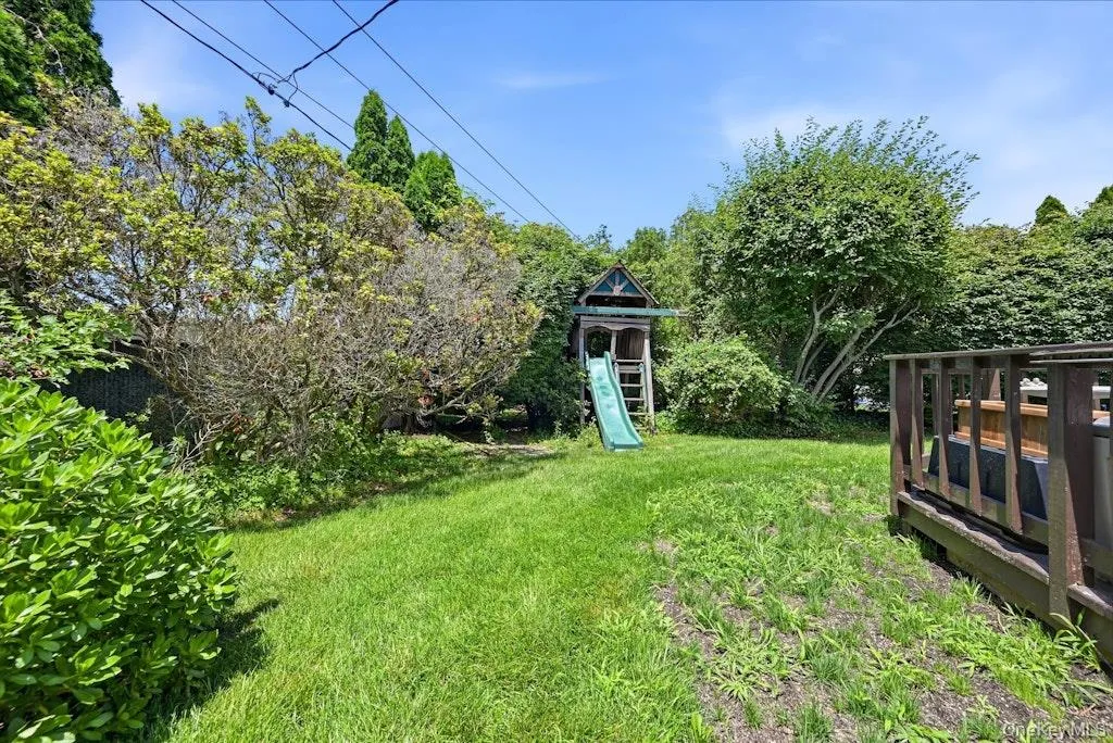 30 Harriet Drive, Oyster Bay, NY, 3 Bedrooms Bedrooms, 8 Rooms Rooms,2 BathroomsBathrooms,Residential,For Rent,Harriet,0,1024168 30 Harriet Drive, Oyster Bay, NY, 3 Bedrooms Bedrooms, 8 Rooms Rooms,2 BathroomsBathrooms,Residential,For Rent,Harriet,0,1024168