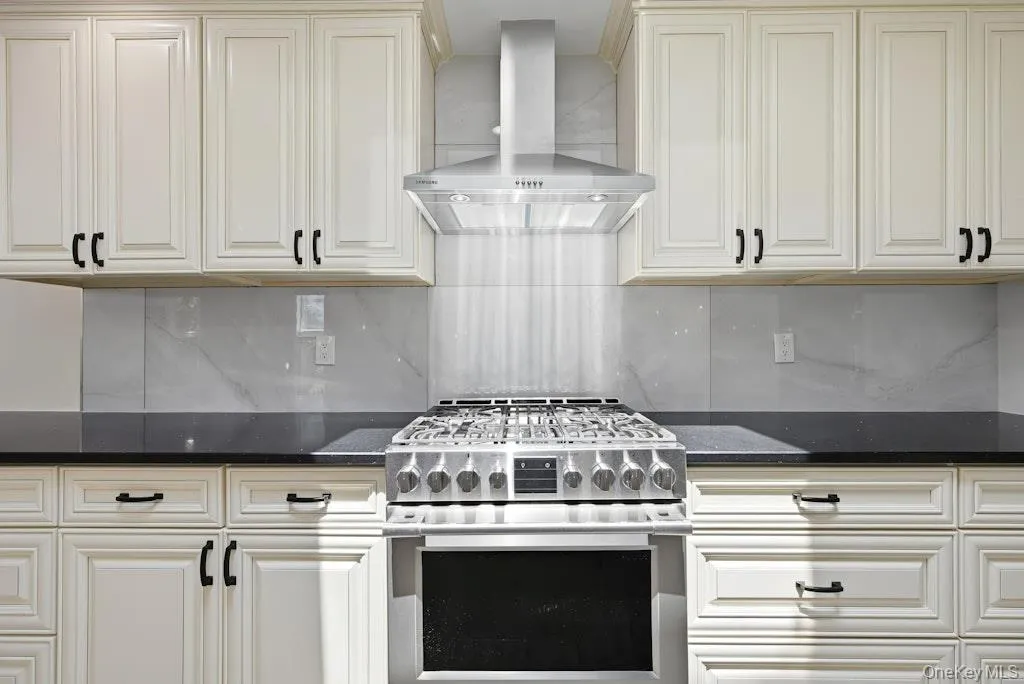 30 Harriet Drive, Oyster Bay, NY, 3 Bedrooms Bedrooms, 8 Rooms Rooms,2 BathroomsBathrooms,Residential,For Rent,Harriet,0,1024168 30 Harriet Drive, Oyster Bay, NY, 3 Bedrooms Bedrooms, 8 Rooms Rooms,2 BathroomsBathrooms,Residential,For Rent,Harriet,0,1024168