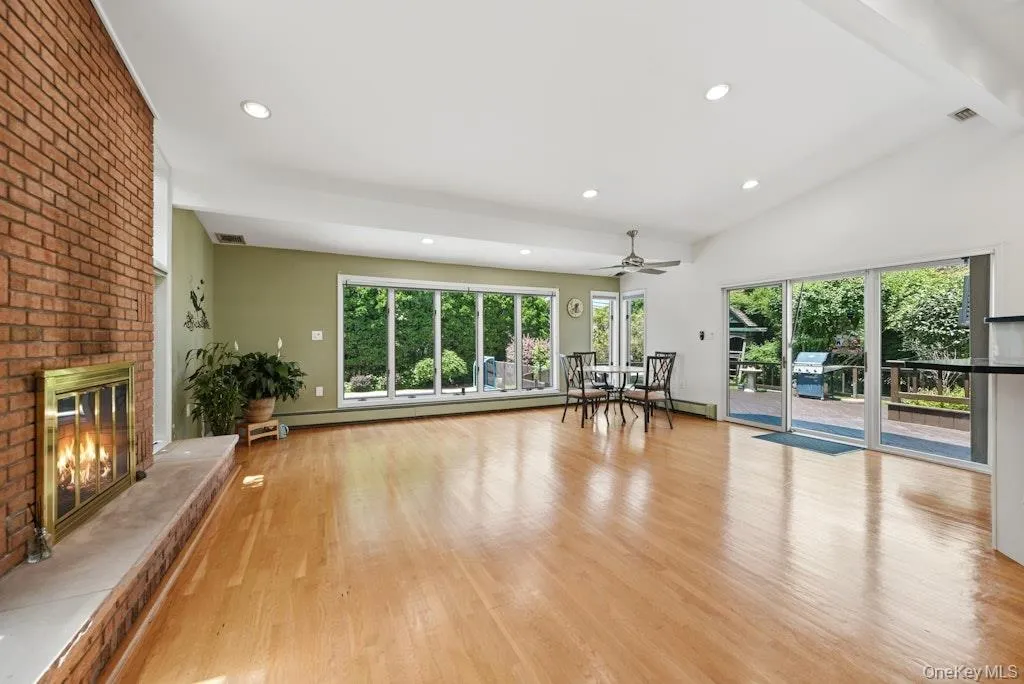 30 Harriet Drive, Oyster Bay, NY, 3 Bedrooms Bedrooms, 8 Rooms Rooms,2 BathroomsBathrooms,Residential,For Rent,Harriet,0,1024168 30 Harriet Drive, Oyster Bay, NY, 3 Bedrooms Bedrooms, 8 Rooms Rooms,2 BathroomsBathrooms,Residential,For Rent,Harriet,0,1024168