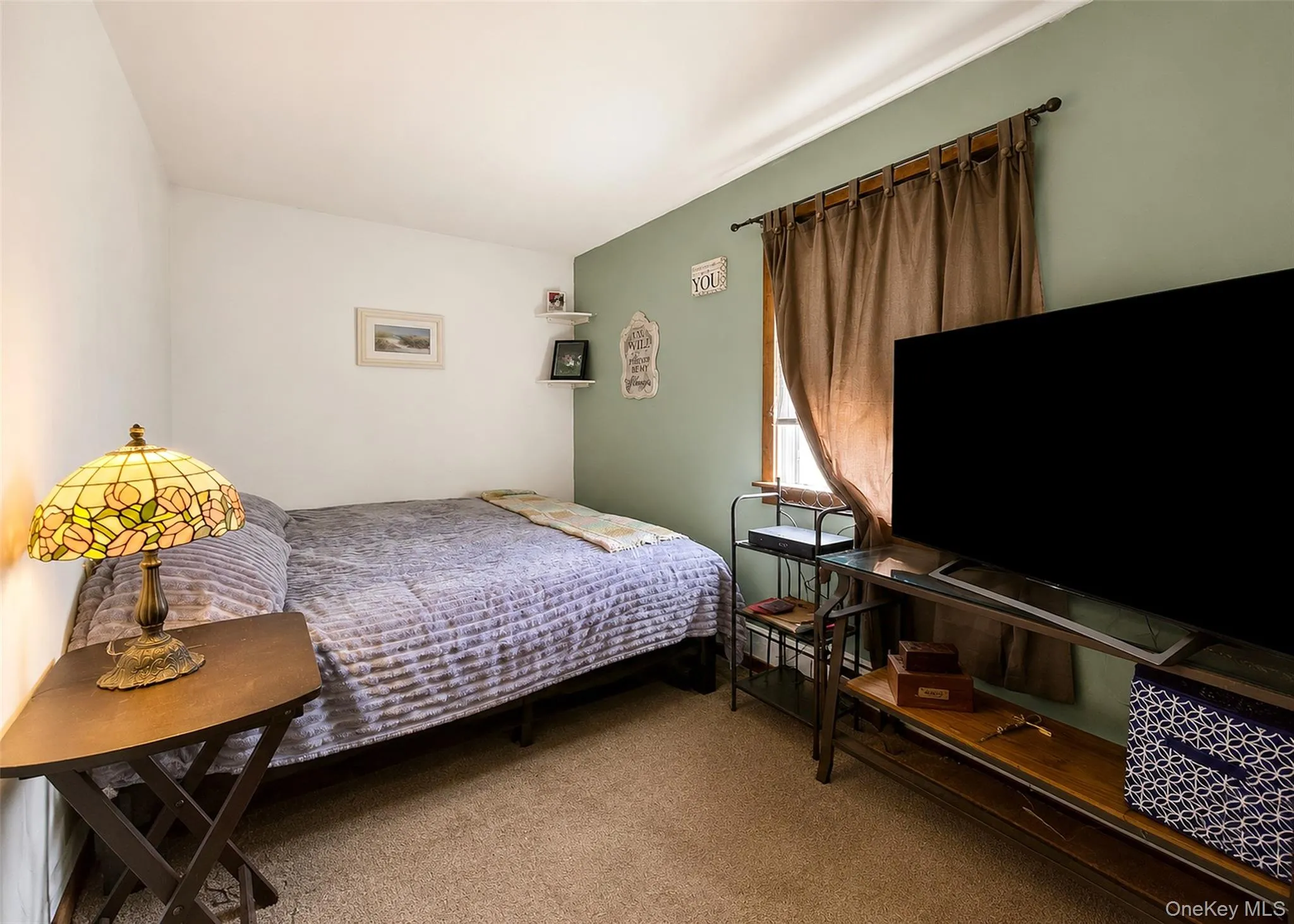 Lower Level - Home Office With W/W Carpet. Lower Level - Home Office With W/W Carpet.