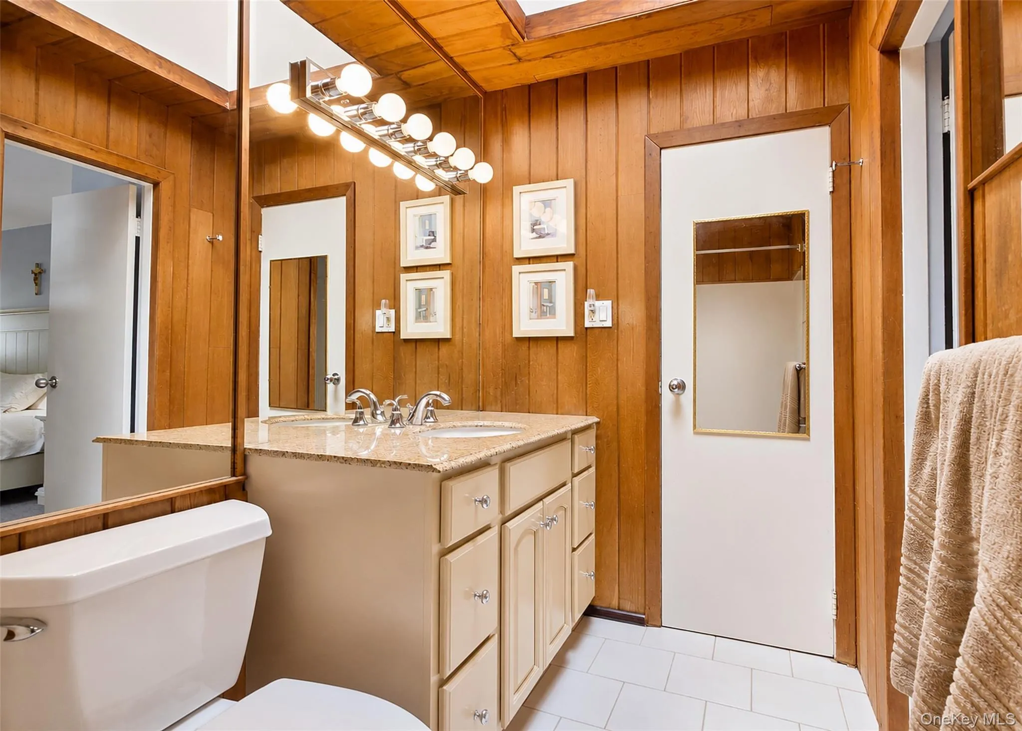 Upper Level - Primary Full Bath With Granite Vanity & Skylight. Upper Level - Primary Full Bath With Granite Vanity & Skylight.