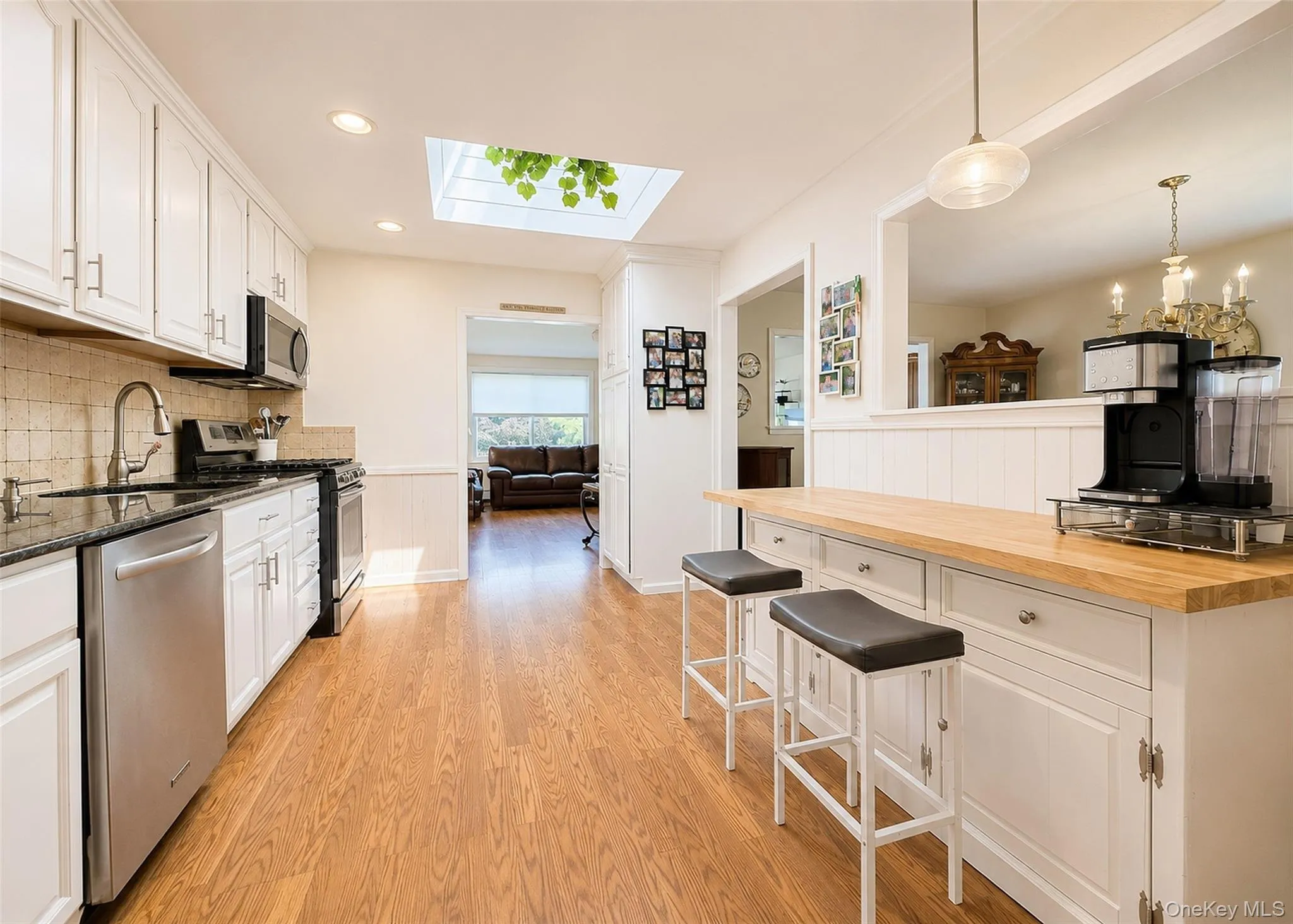 Updated Stainless Appliances, Gas Stove, & Skylight. Updated Stainless Appliances, Gas Stove, & Skylight.